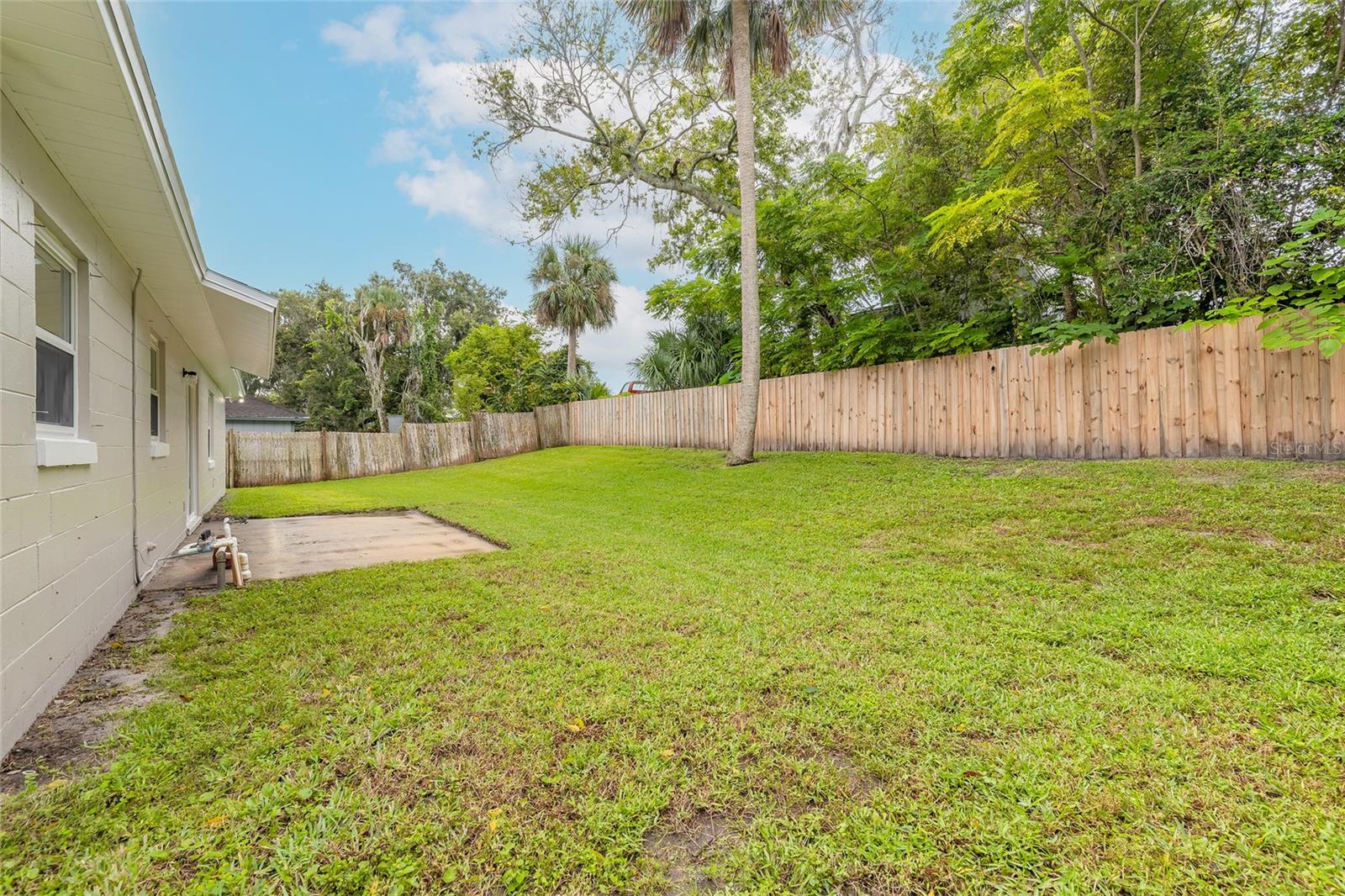 RIVIERA OAKS - Residential