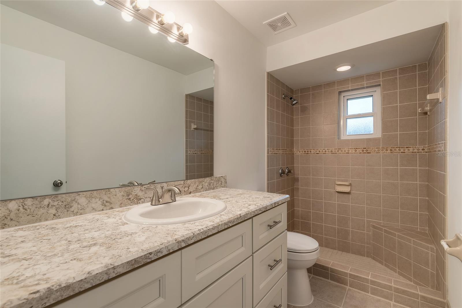 RIVIERA OAKS - Residential