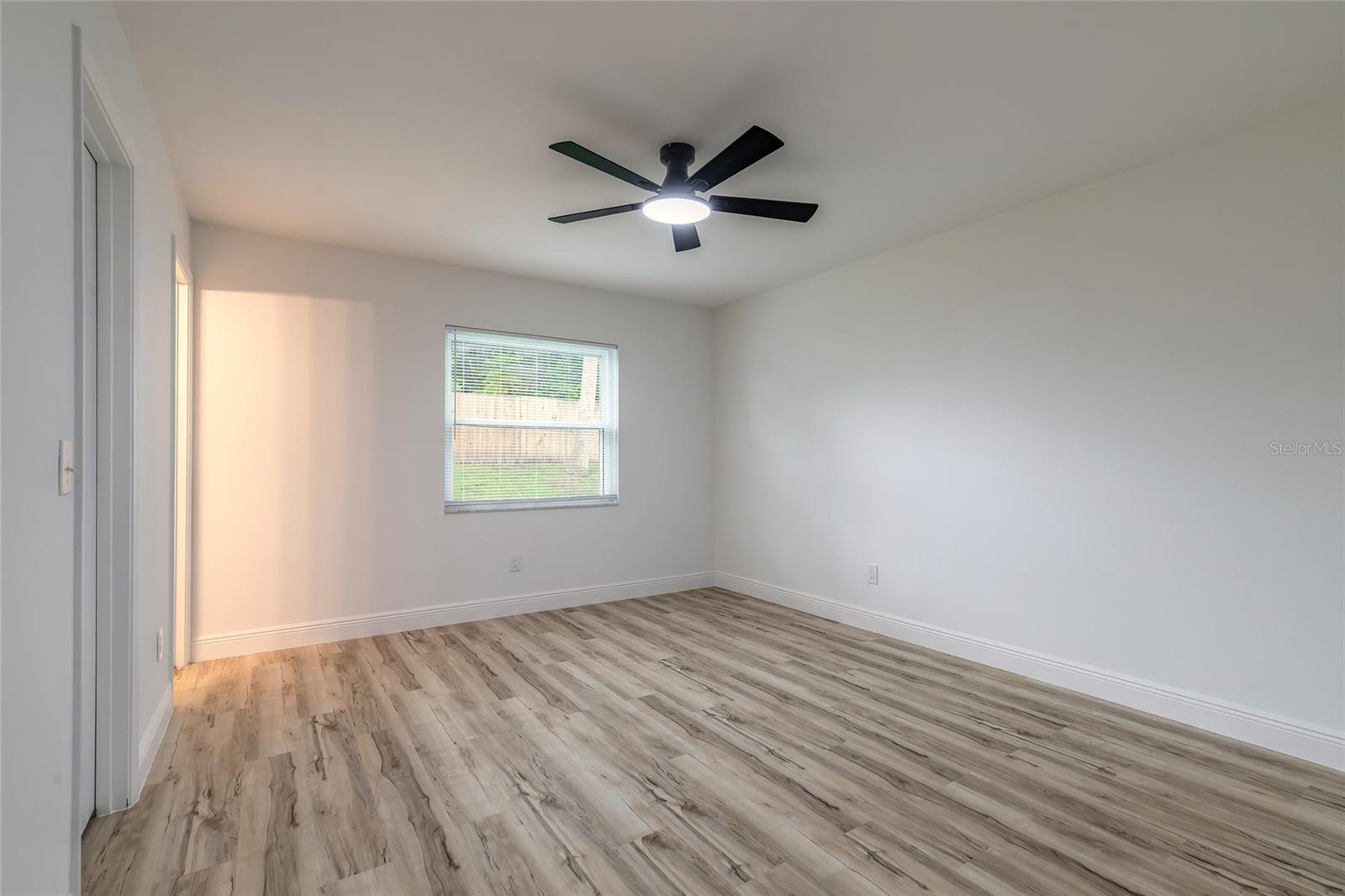 RIVIERA OAKS - Residential