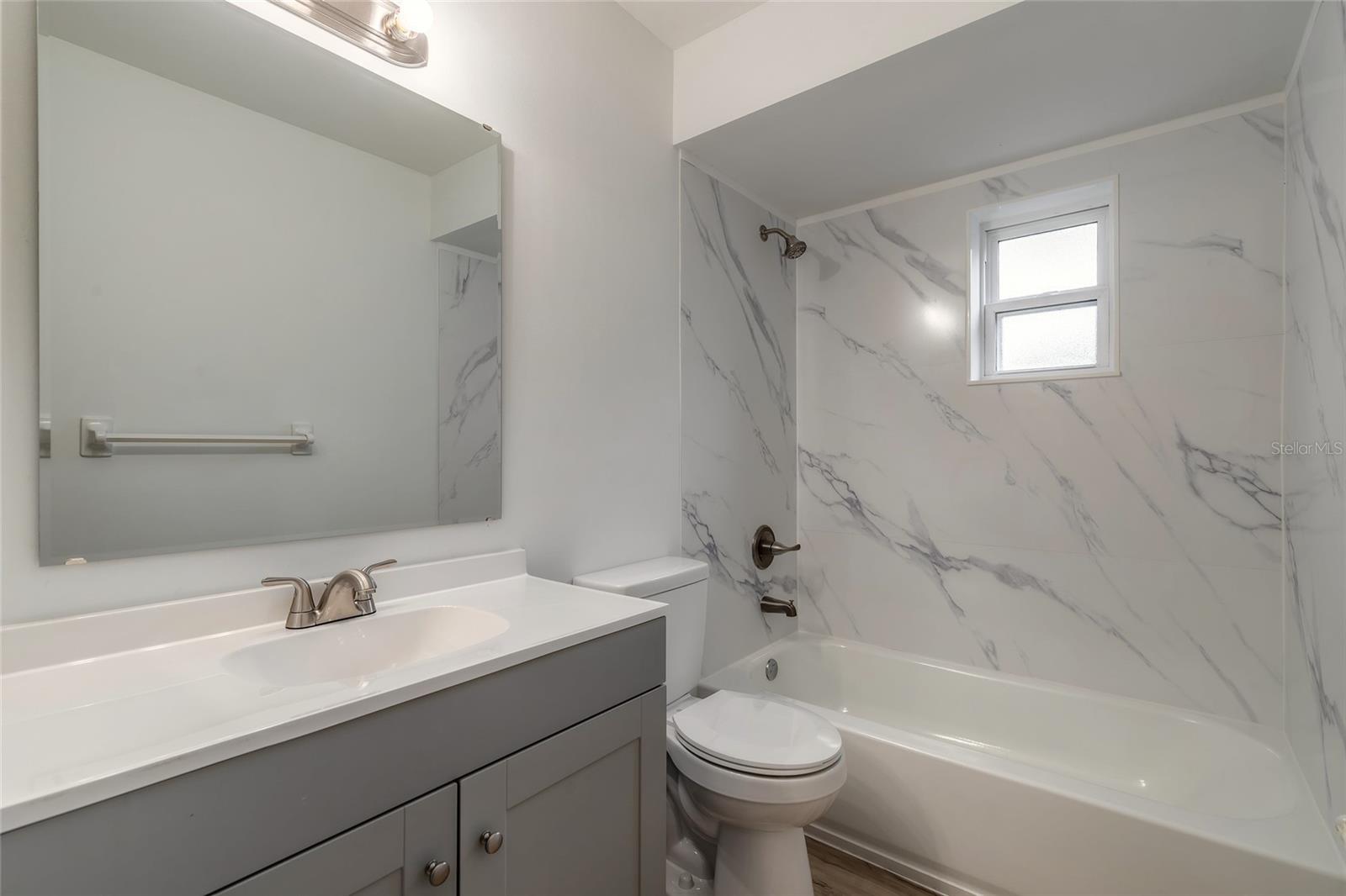 RIVIERA OAKS - Residential