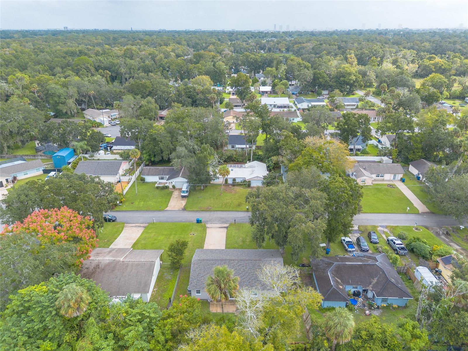 RIVIERA OAKS - Residential