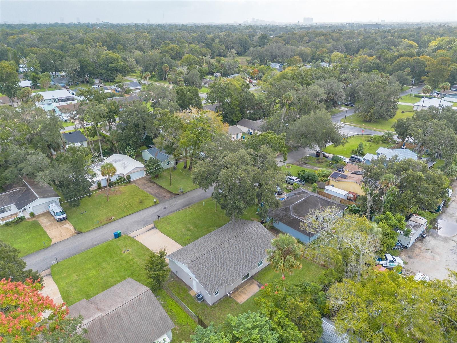 RIVIERA OAKS - Residential