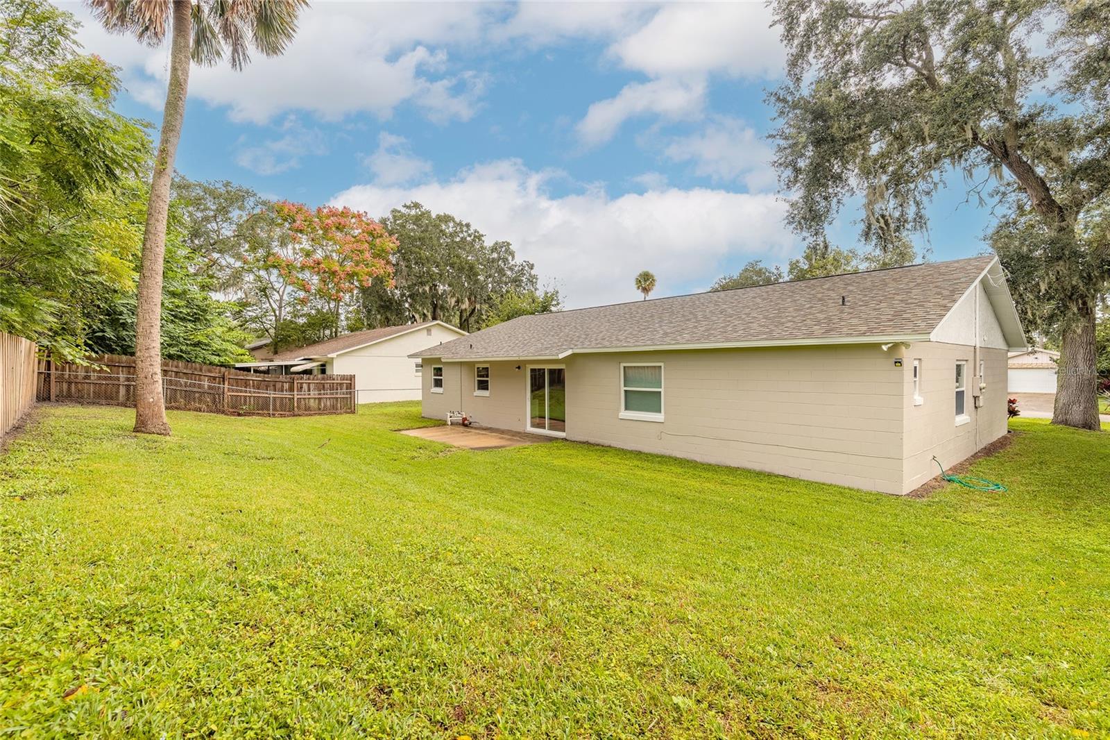 RIVIERA OAKS - Residential