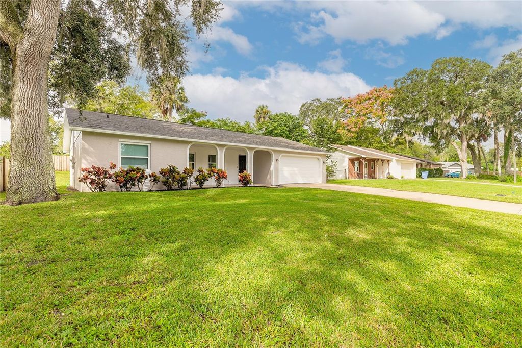 Photo of 107 Luna Circle, Ormond Beach, FL 32174 (MLS # V4945271)