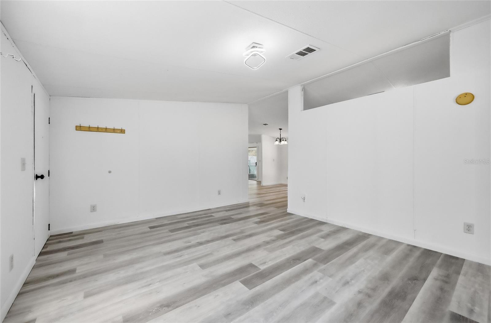 MOBILE HOME MDWS - Residential