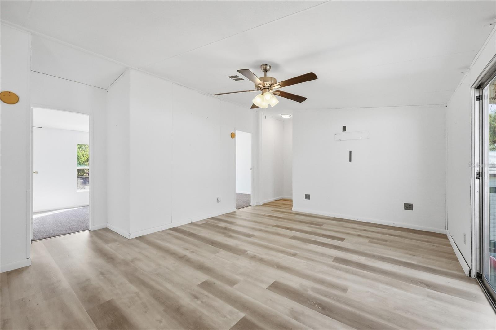 MOBILE HOME MDWS - Residential