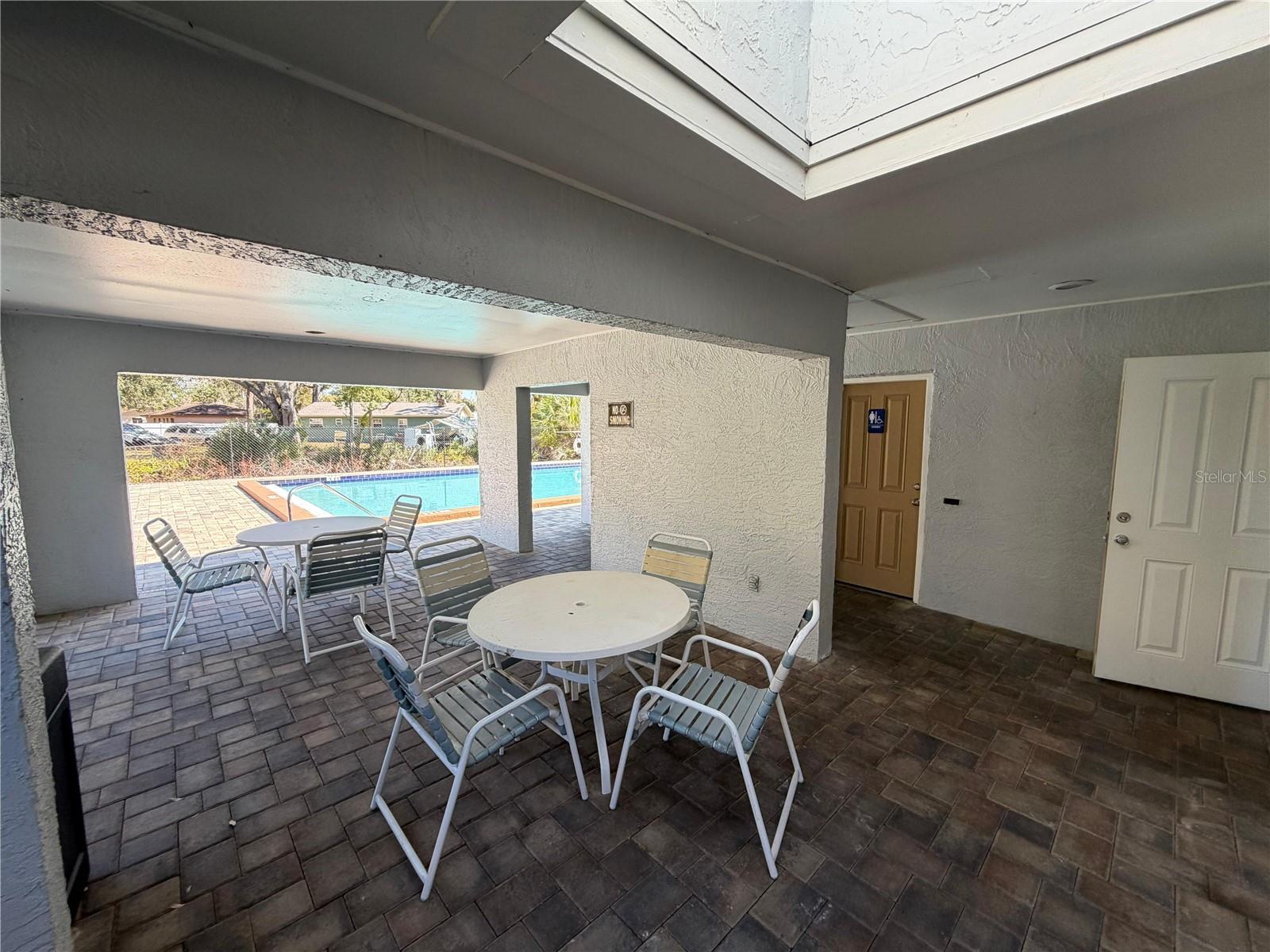 WATERSIDE CONDO I - Residential