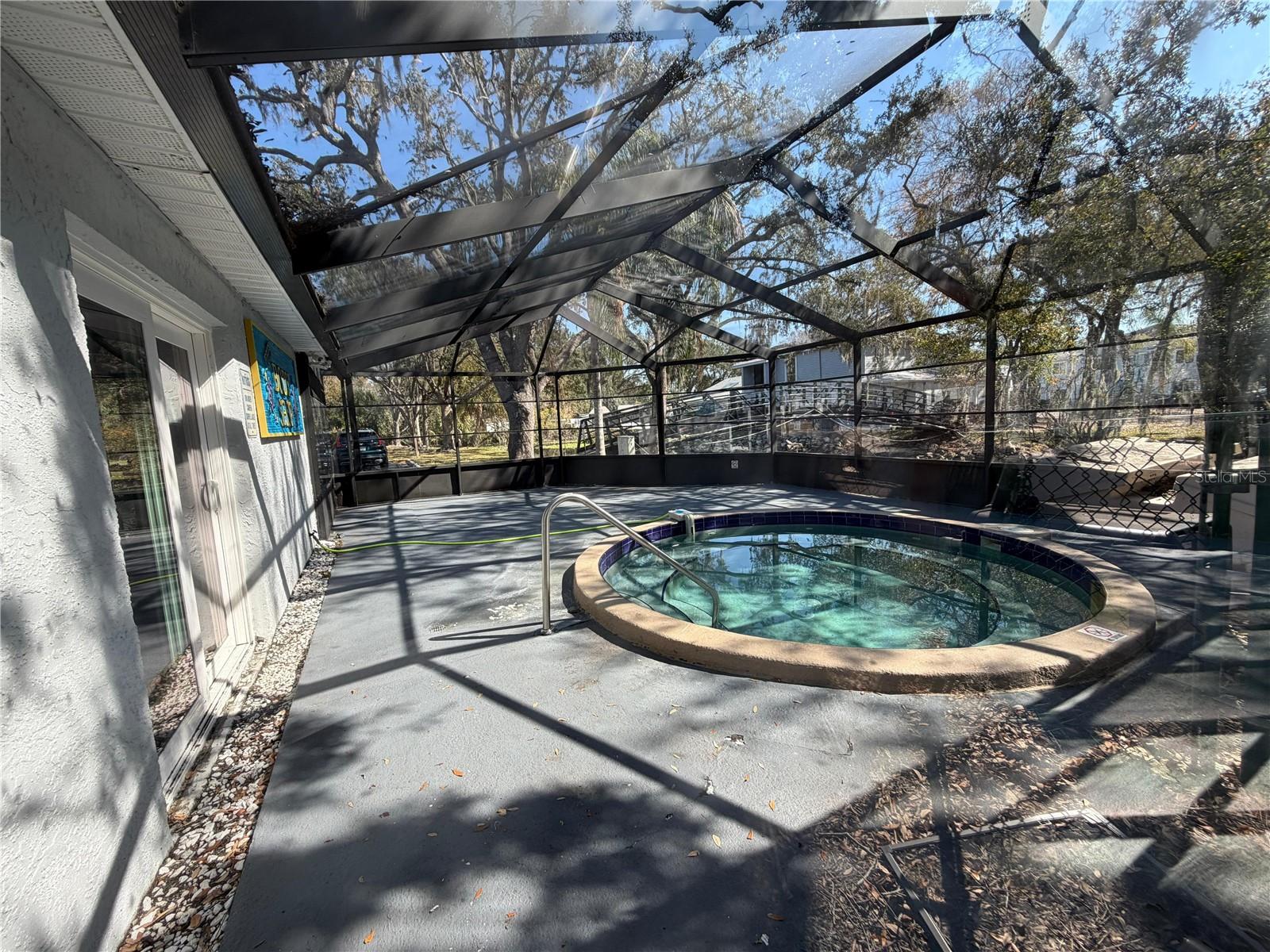 WATERSIDE CONDO I - Residential