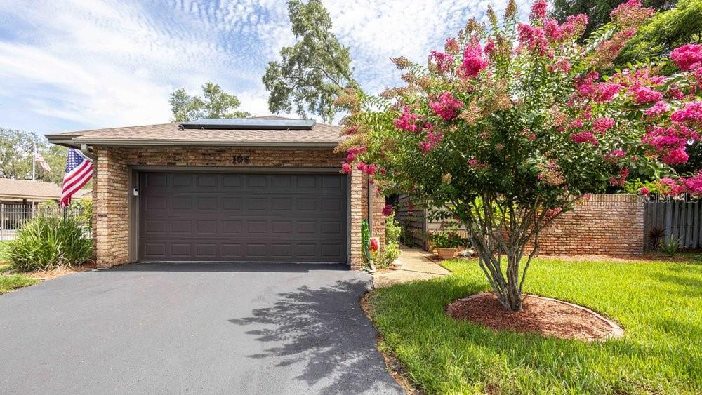 COUNTRY PLACE THE - Residential