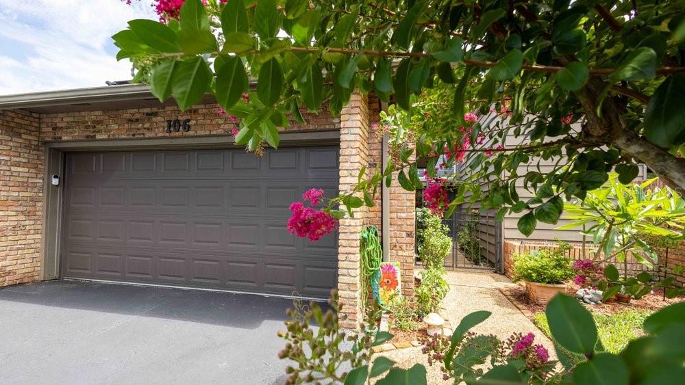 COUNTRY PLACE THE - Residential