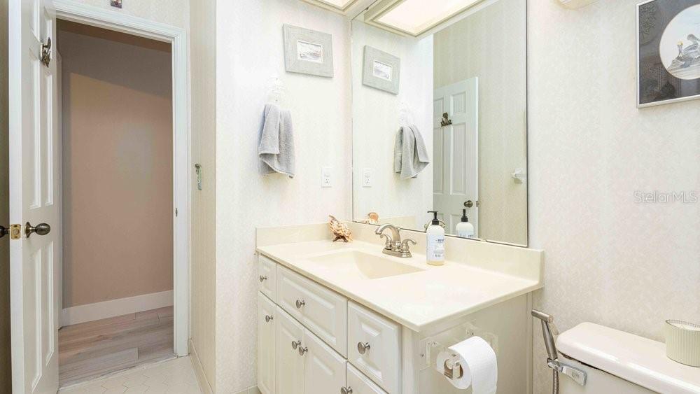 COUNTRY PLACE THE - Residential