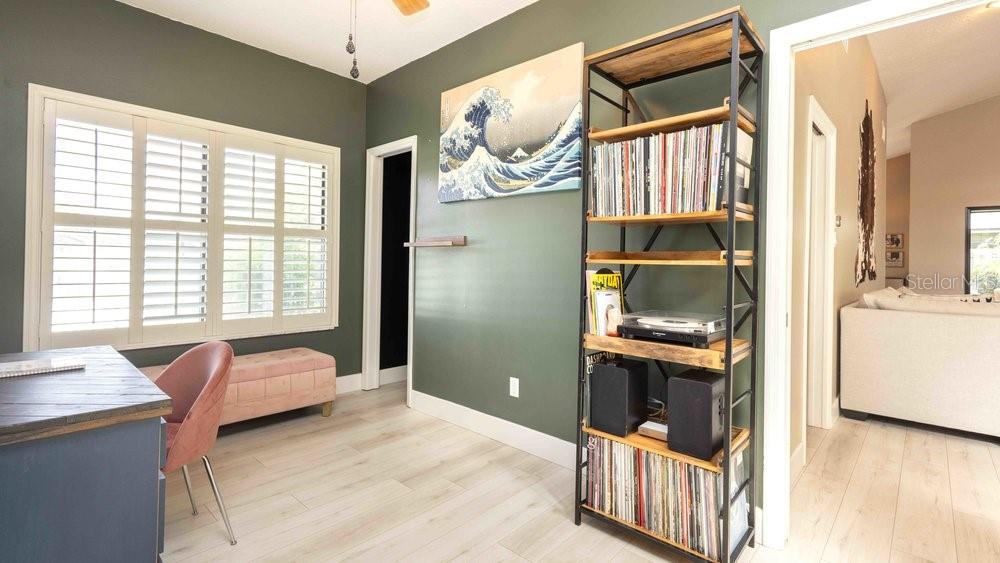 COUNTRY PLACE THE - Residential