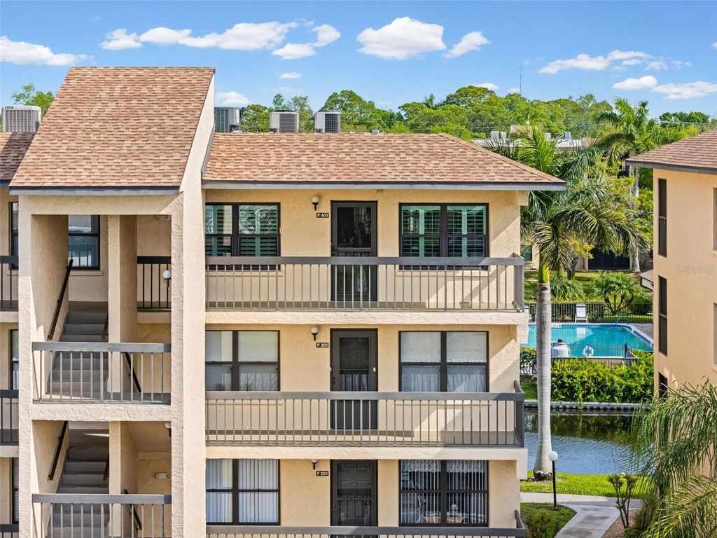 Photo of 635 30th Avenue W #F 401, Bradenton, FL 34205 (MLS # A4687581)