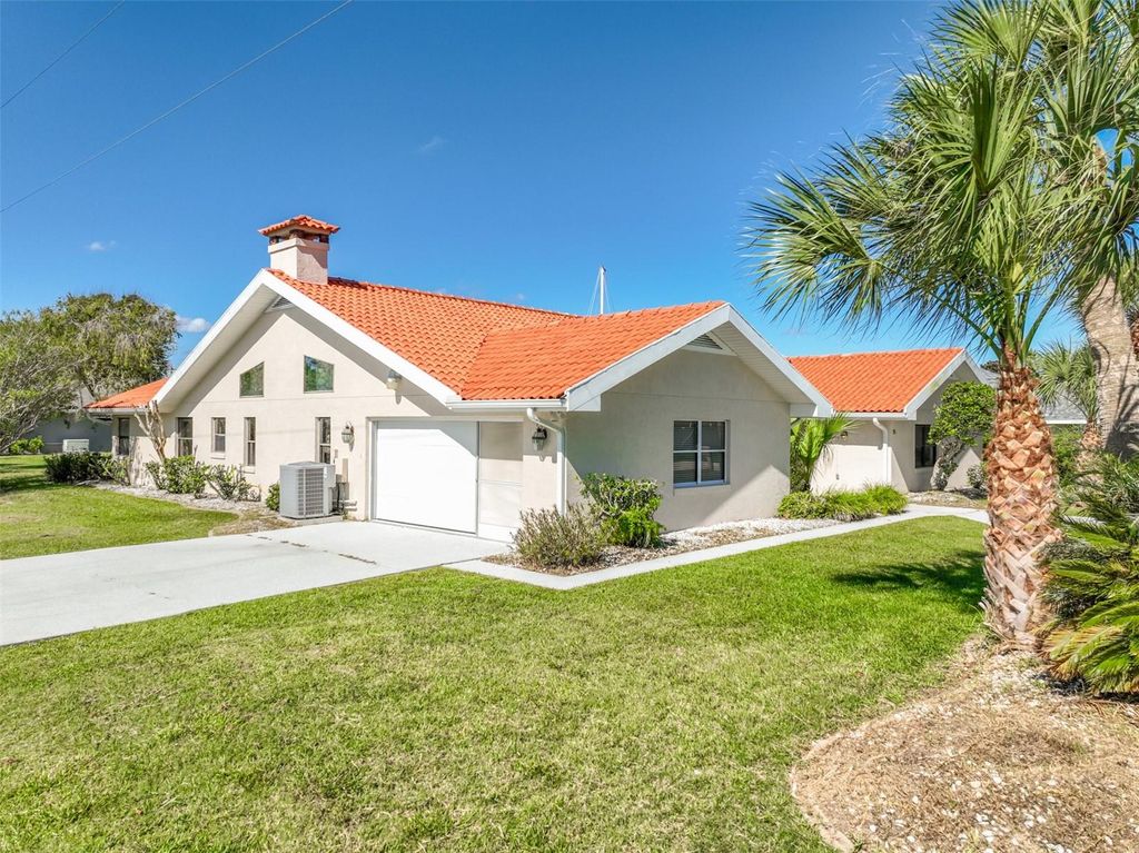 Photo of 51 Comanche Court, Palm Coast, FL 32137 (MLS # FC313389)