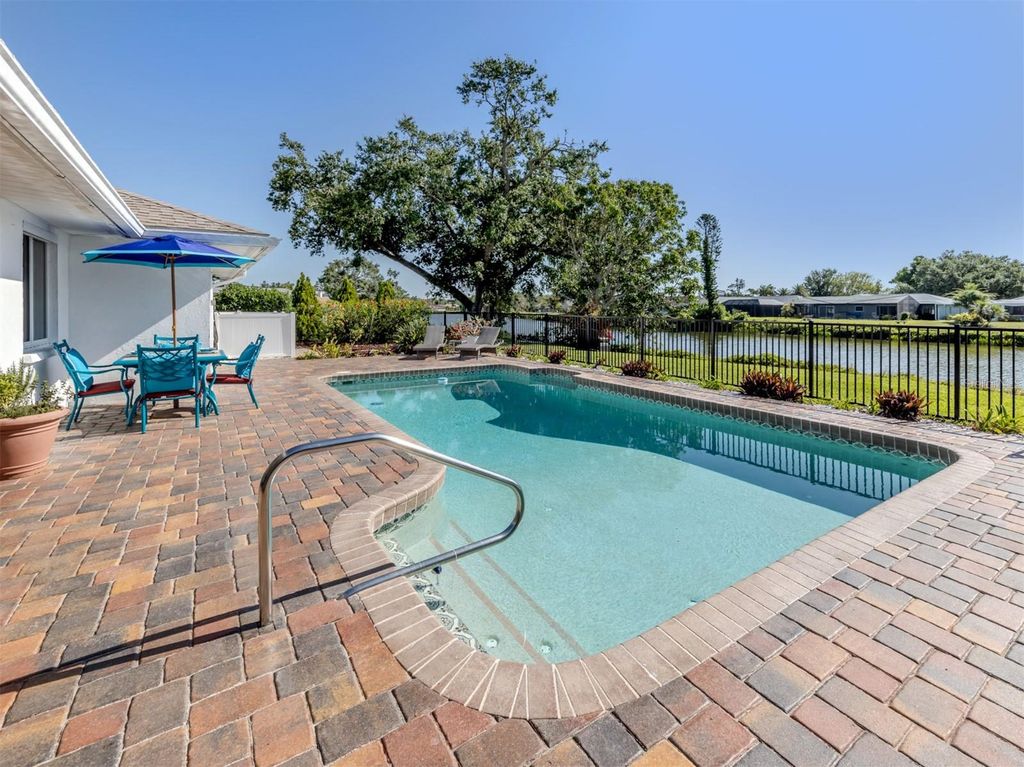 Photo of 1232 Pine Needle Road, Venice, FL 34285 (MLS # N6138358)