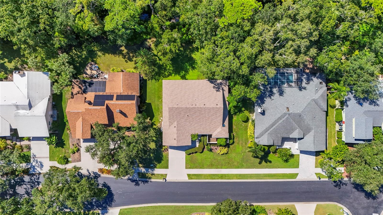 LAKES ESTATES 3 OF SARASOTA - Residential