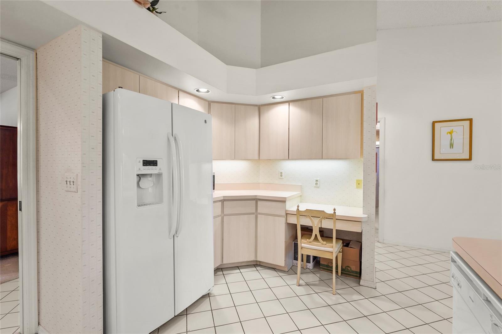 LAKES ESTATES 3 OF SARASOTA - Residential
