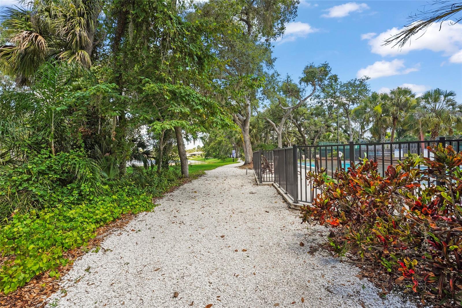 LAKES ESTATES 3 OF SARASOTA - Residential