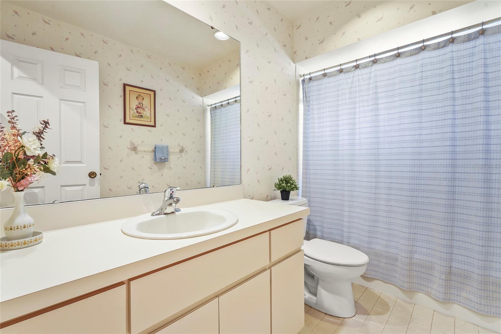LAKES ESTATES 3 OF SARASOTA - Residential