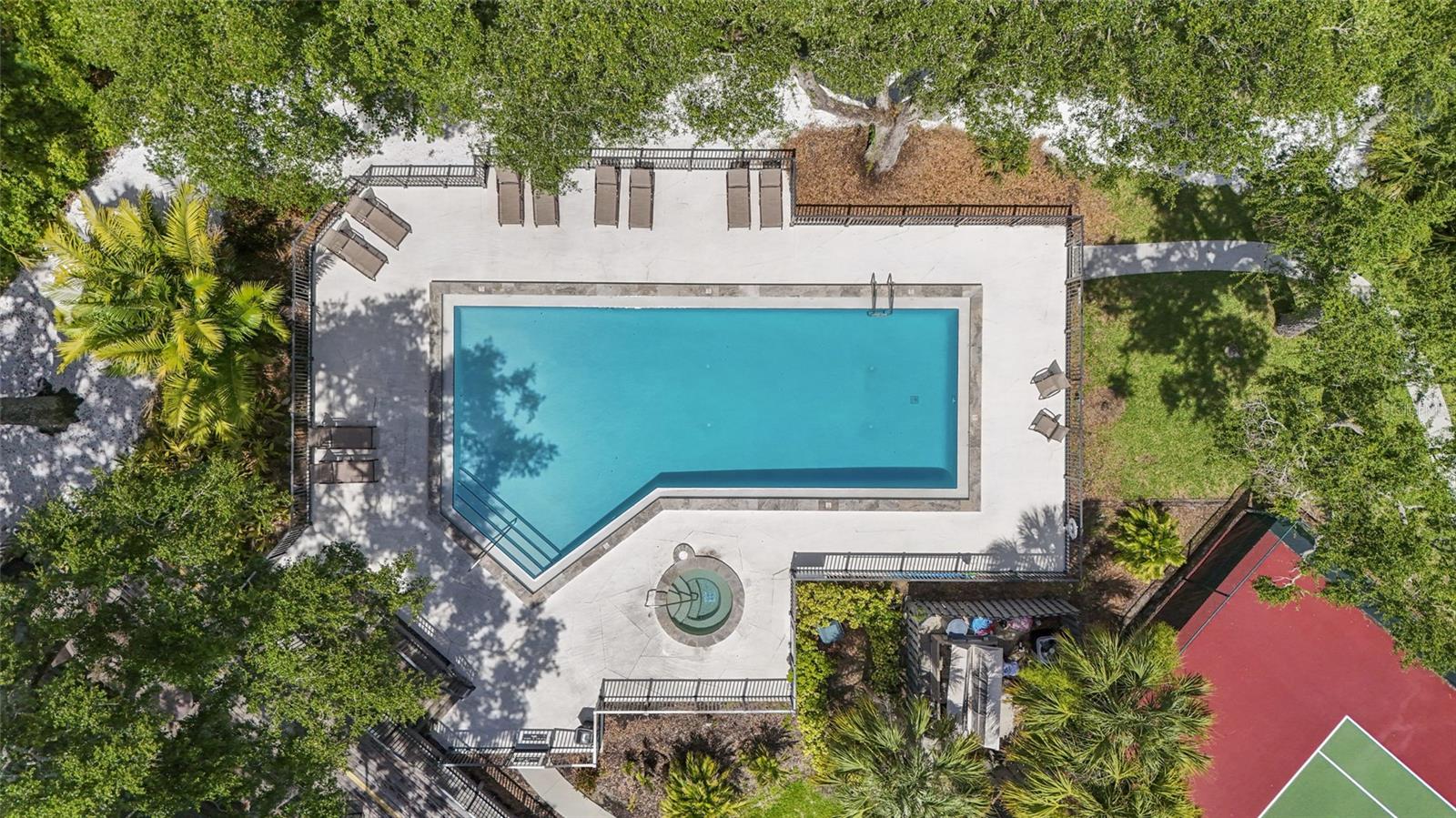 LAKES ESTATES 3 OF SARASOTA - Residential