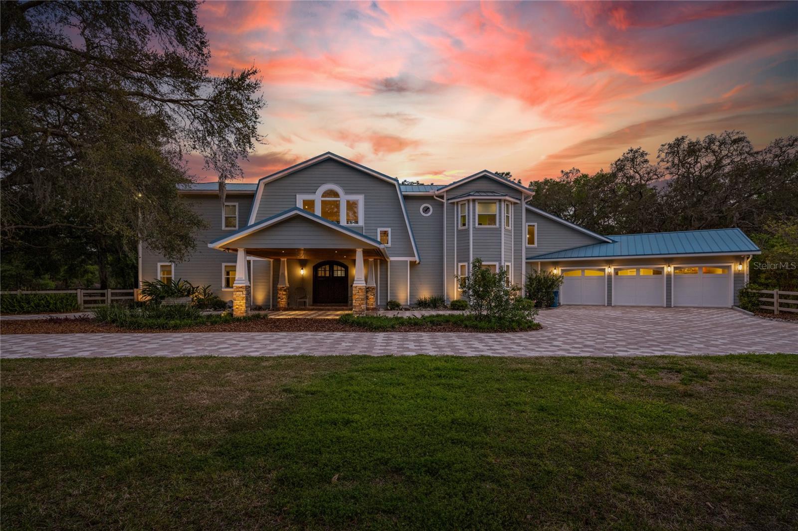 2240 W DALE CIRCLE