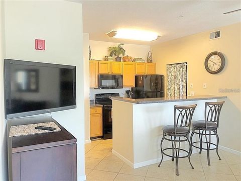 Condominium in SEMINOLE FL 10764 70TH AVENUE 4.jpg