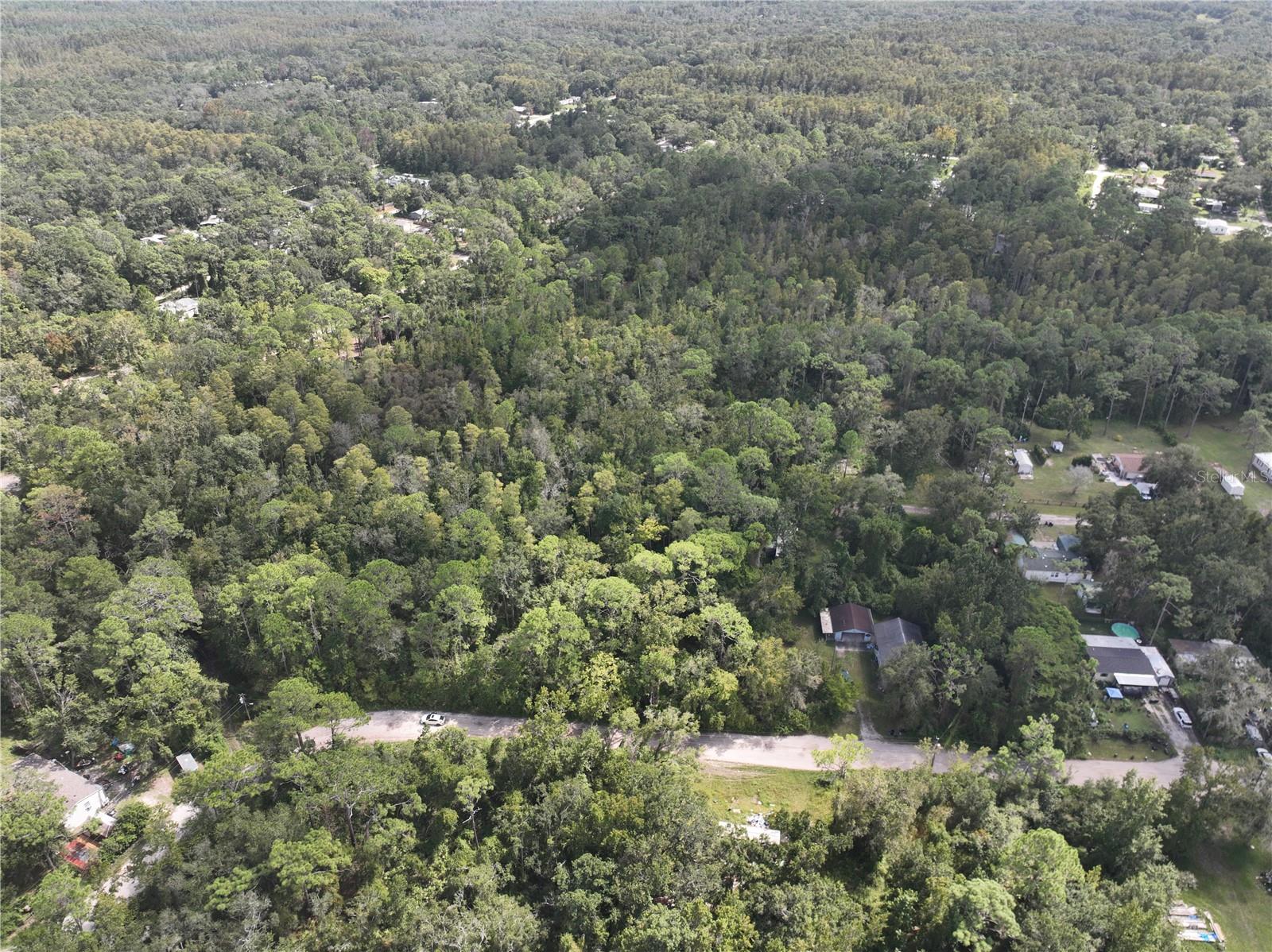 MOON LAKE ESTATES - Land