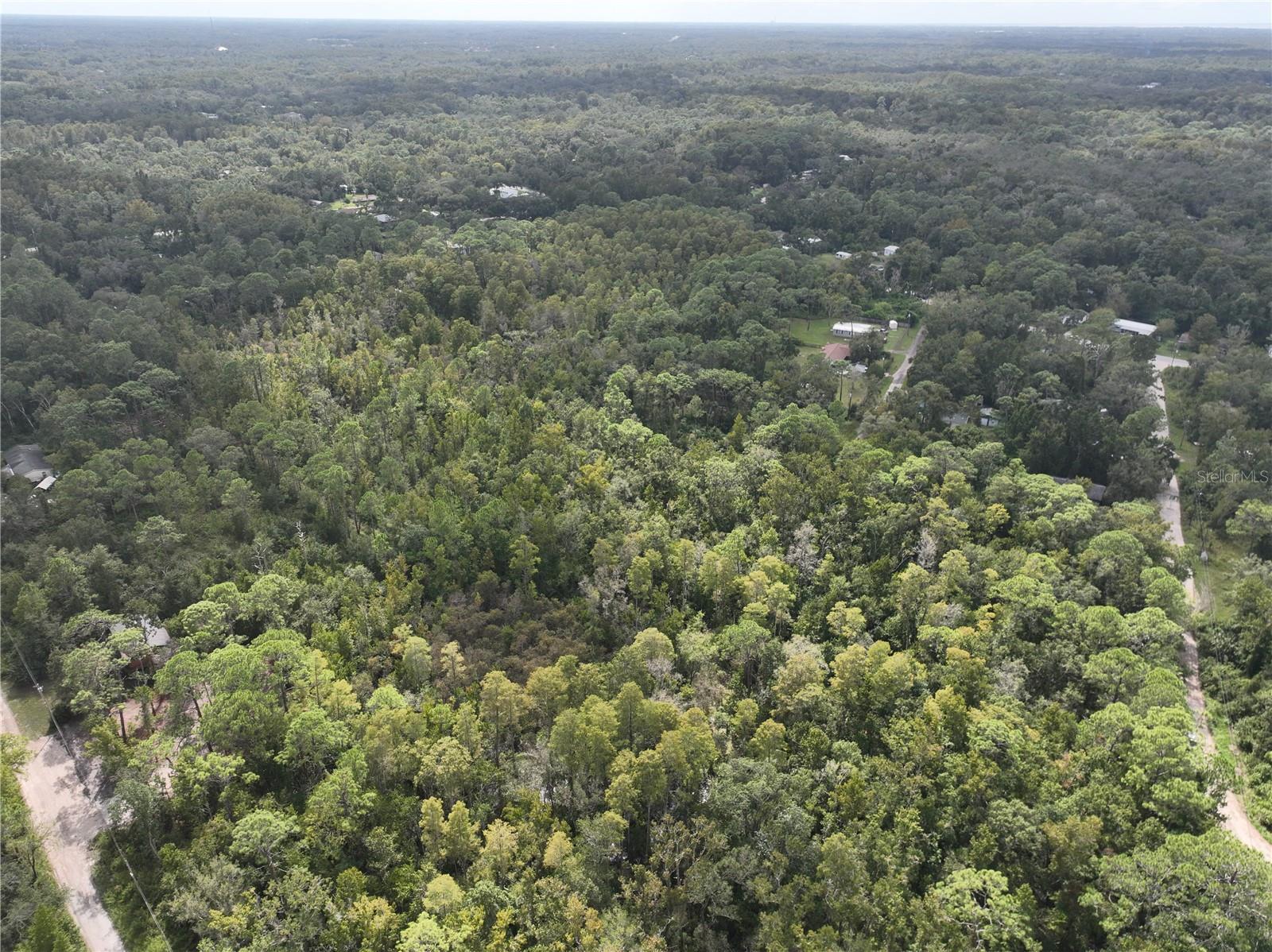 MOON LAKE ESTATES - Land