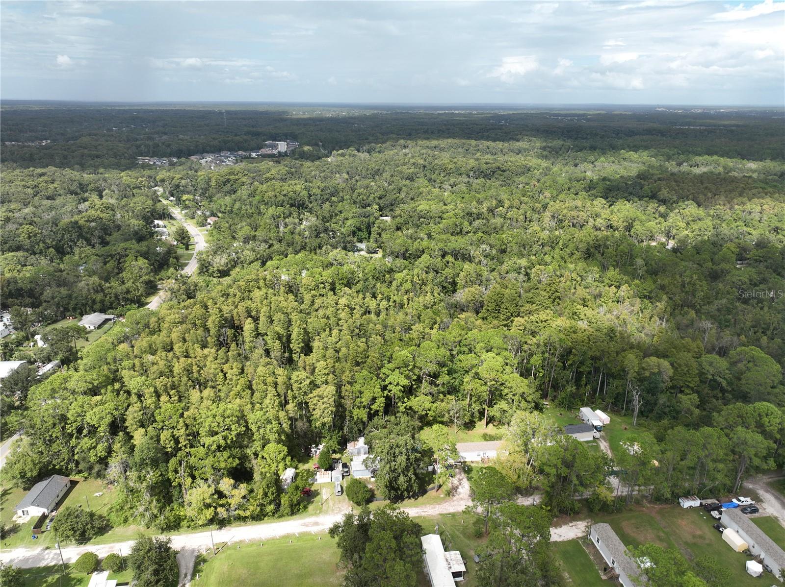 MOON LAKE ESTATES - Land