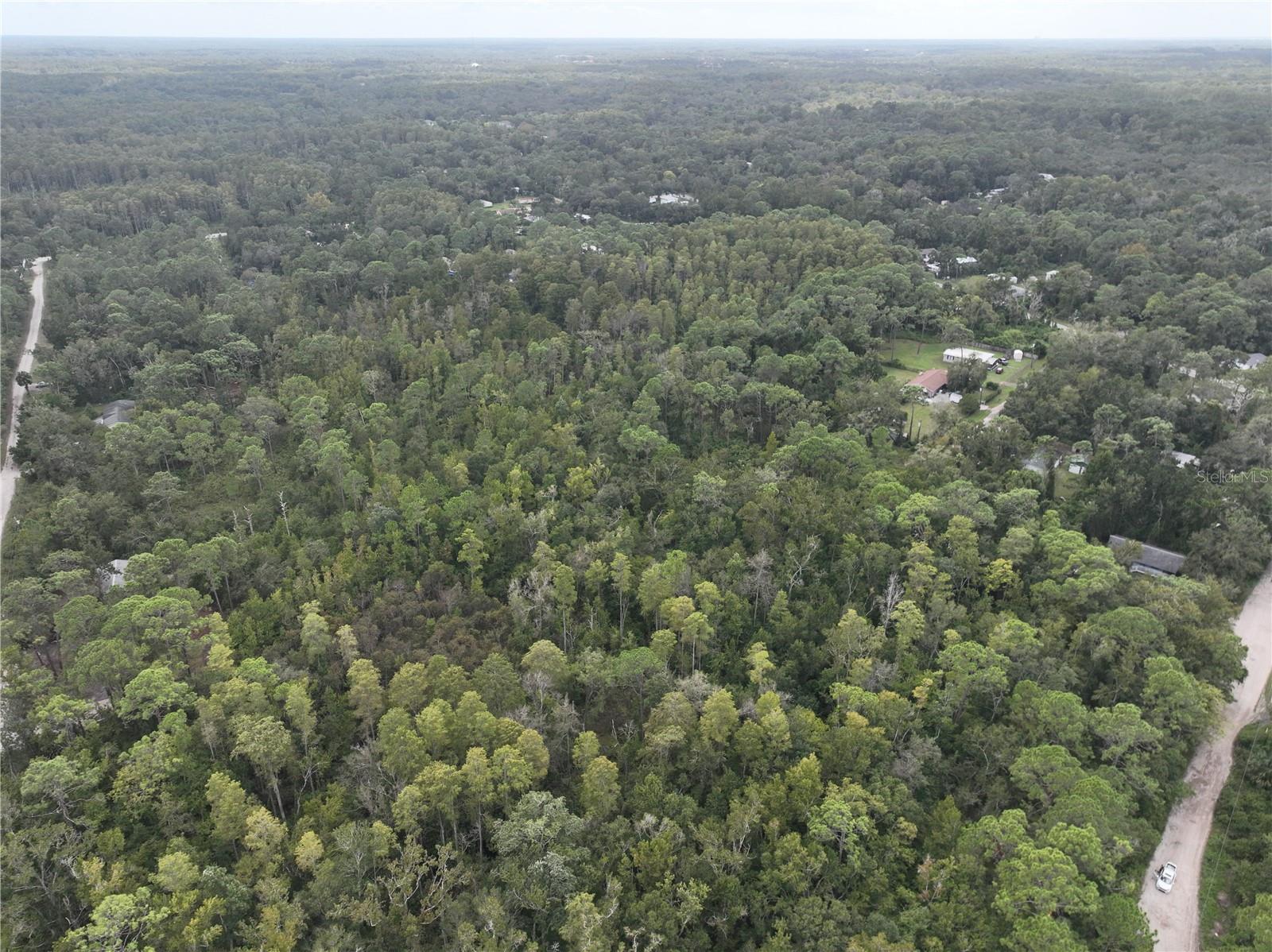 MOON LAKE ESTATES - Land