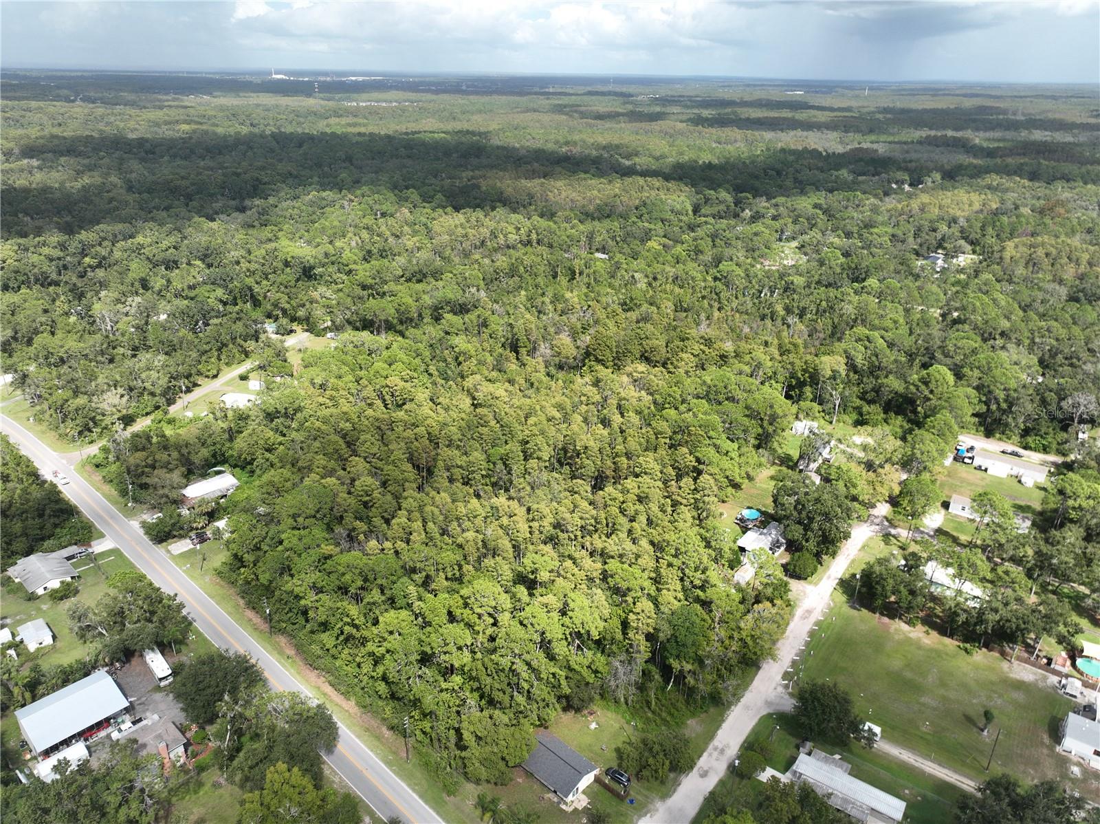 MOON LAKE ESTATES - Land