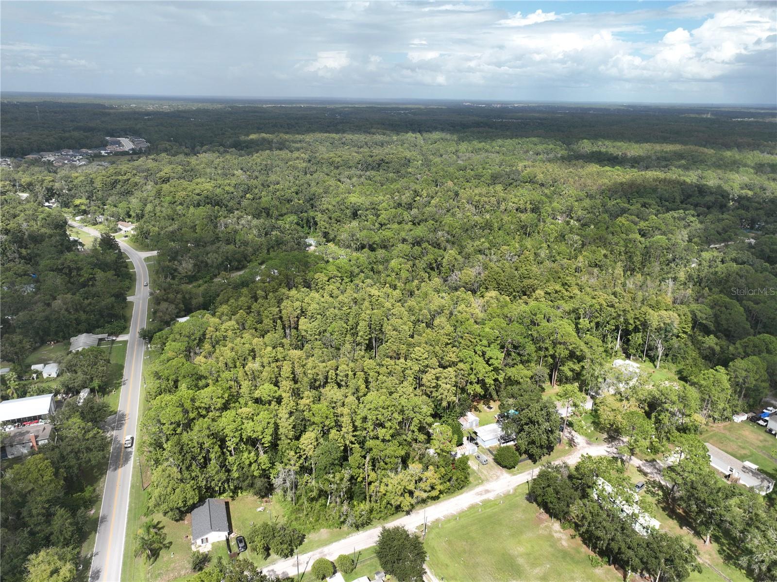 MOON LAKE ESTATES - Land