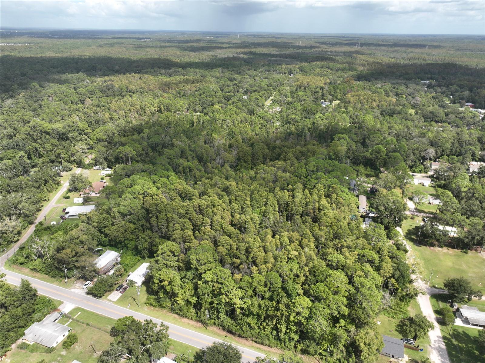 MOON LAKE ESTATES - Land