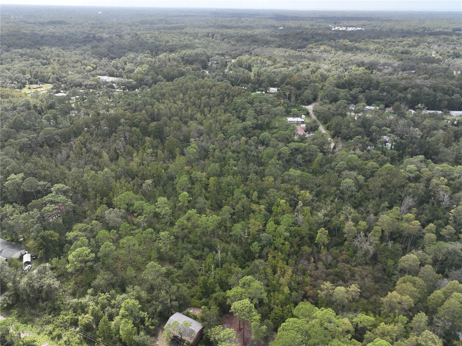 MOON LAKE ESTATES - Land