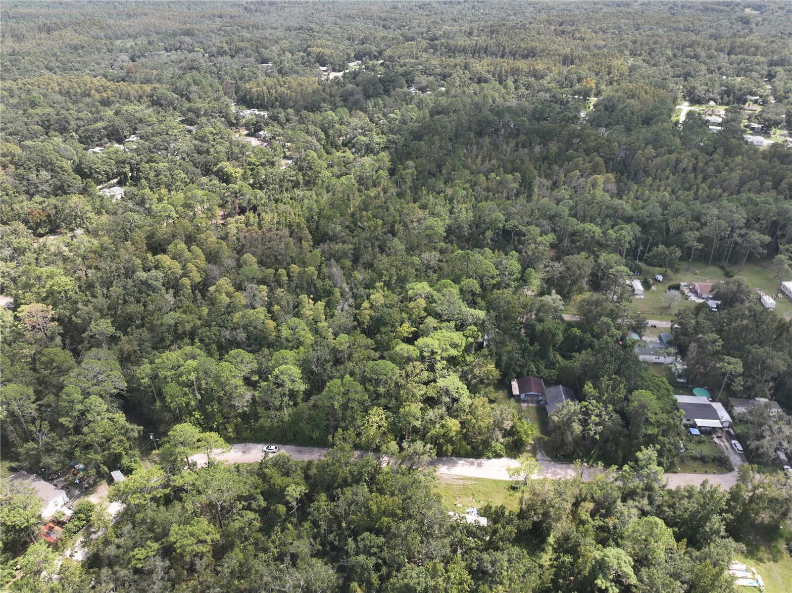 MOON LAKE ESTATES - Land