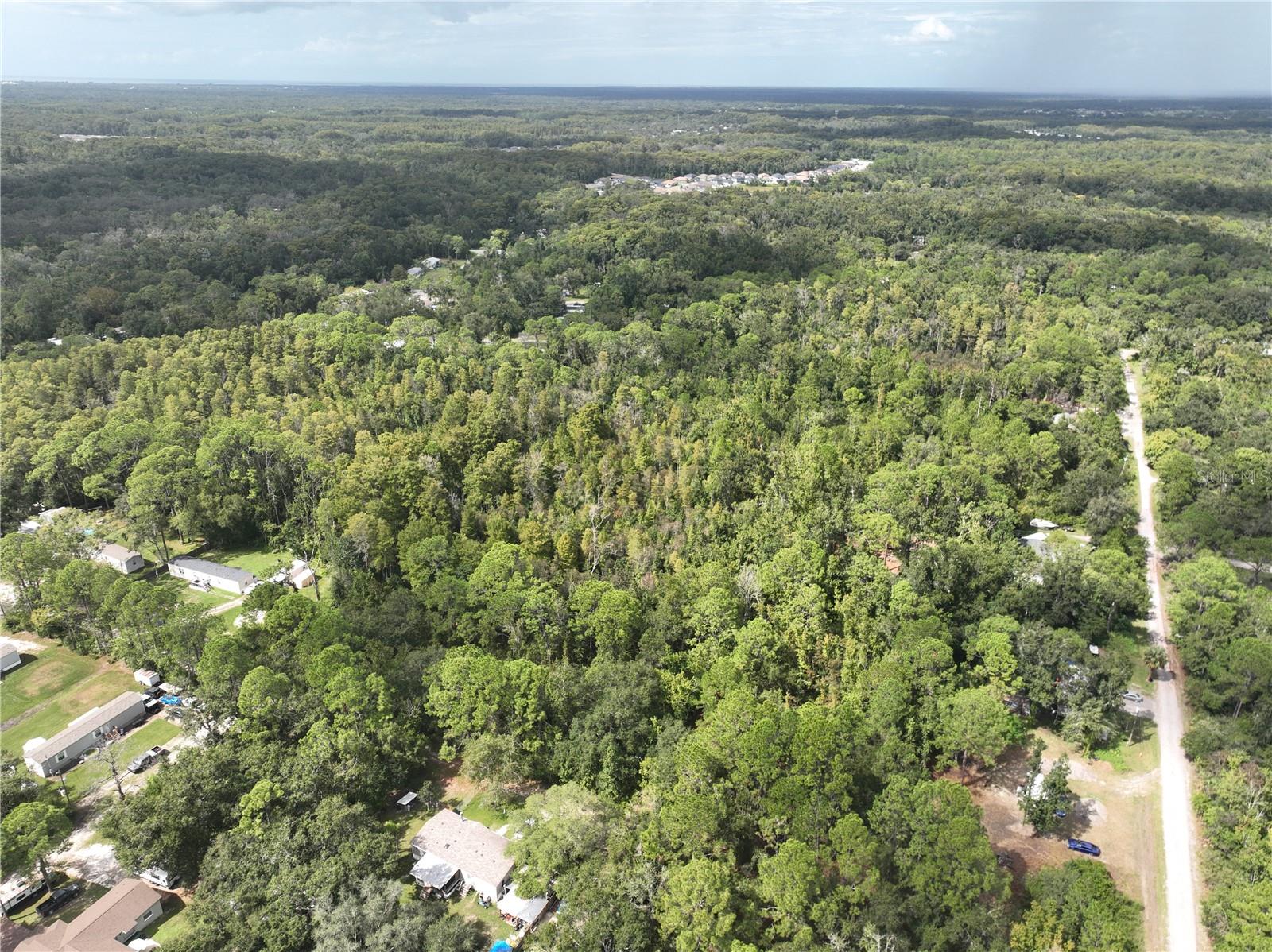 MOON LAKE ESTATES - Land