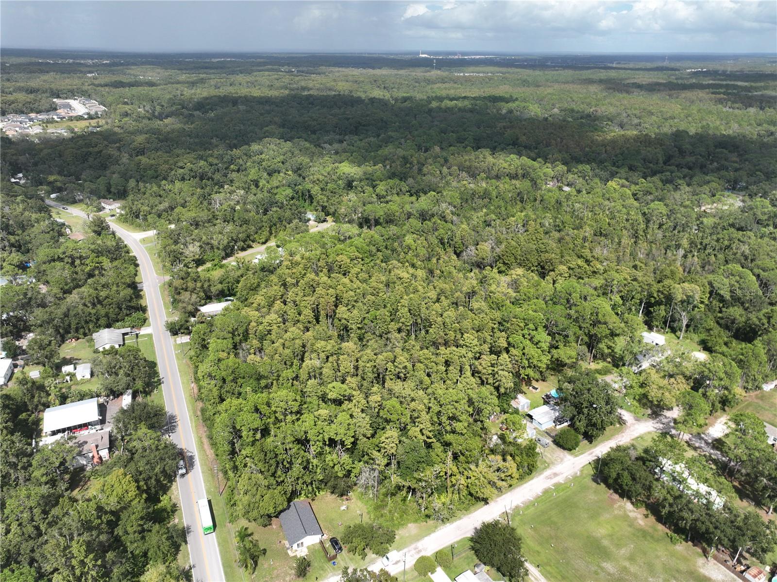 MOON LAKE ESTATES - Land