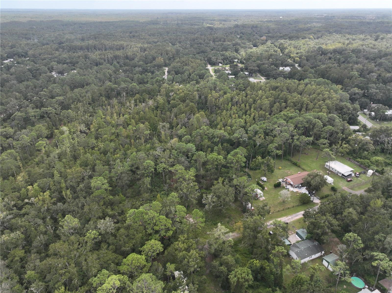 MOON LAKE ESTATES - Land