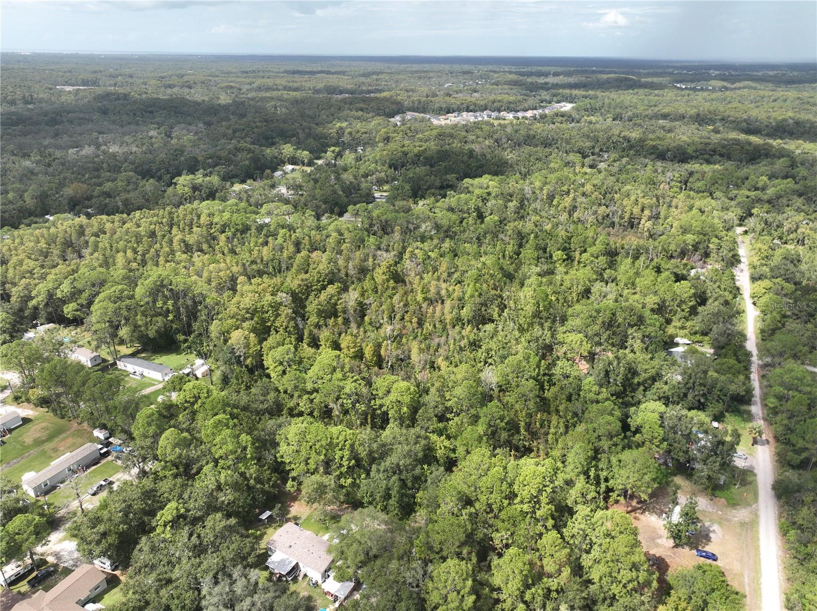 MOON LAKE ESTATES - Land