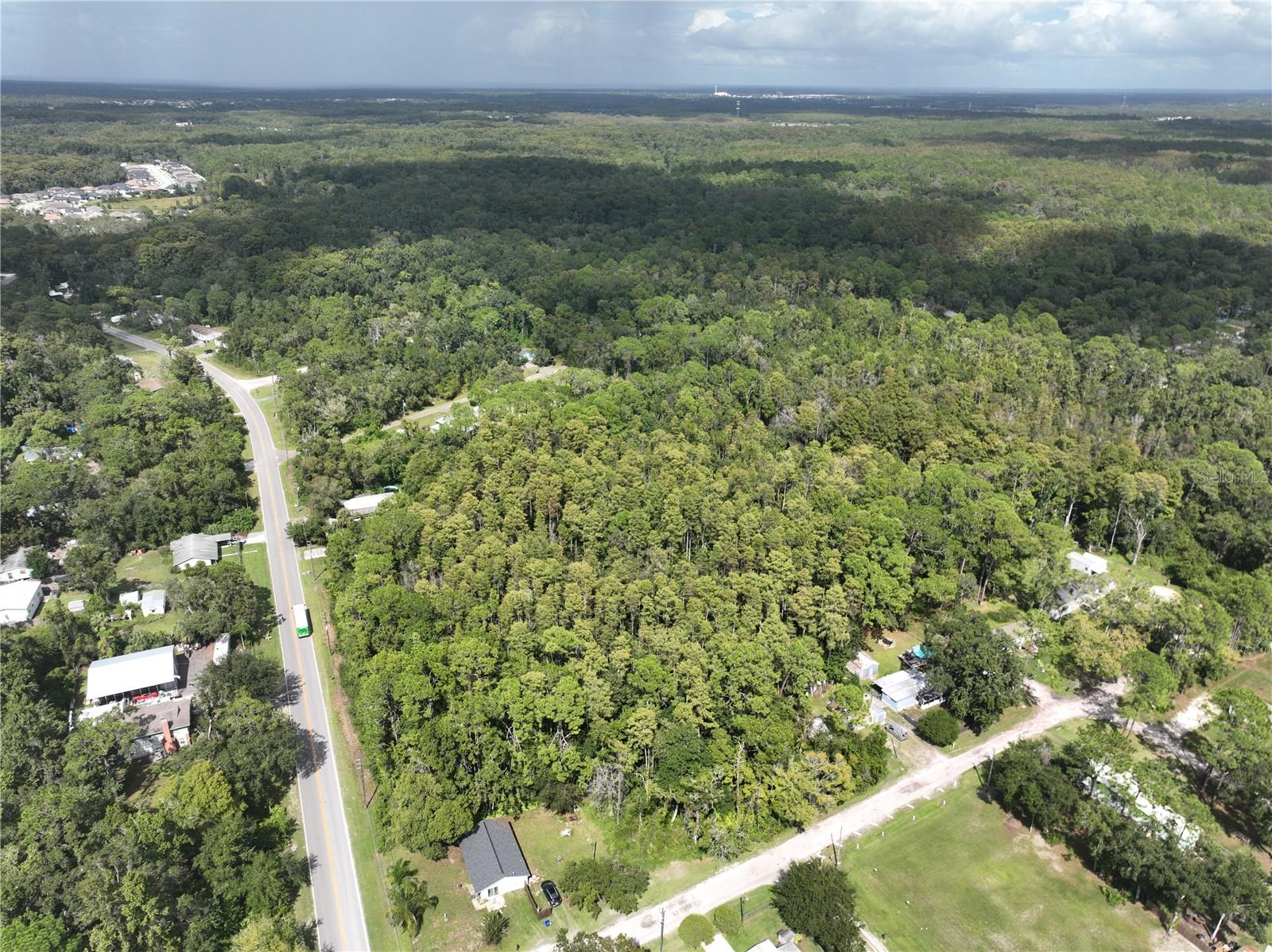 MOON LAKE ESTATES - Land