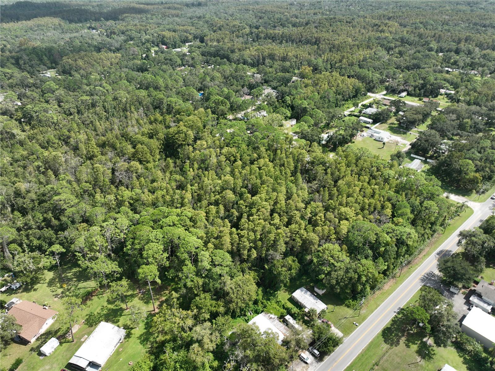 MOON LAKE ESTATES - Land