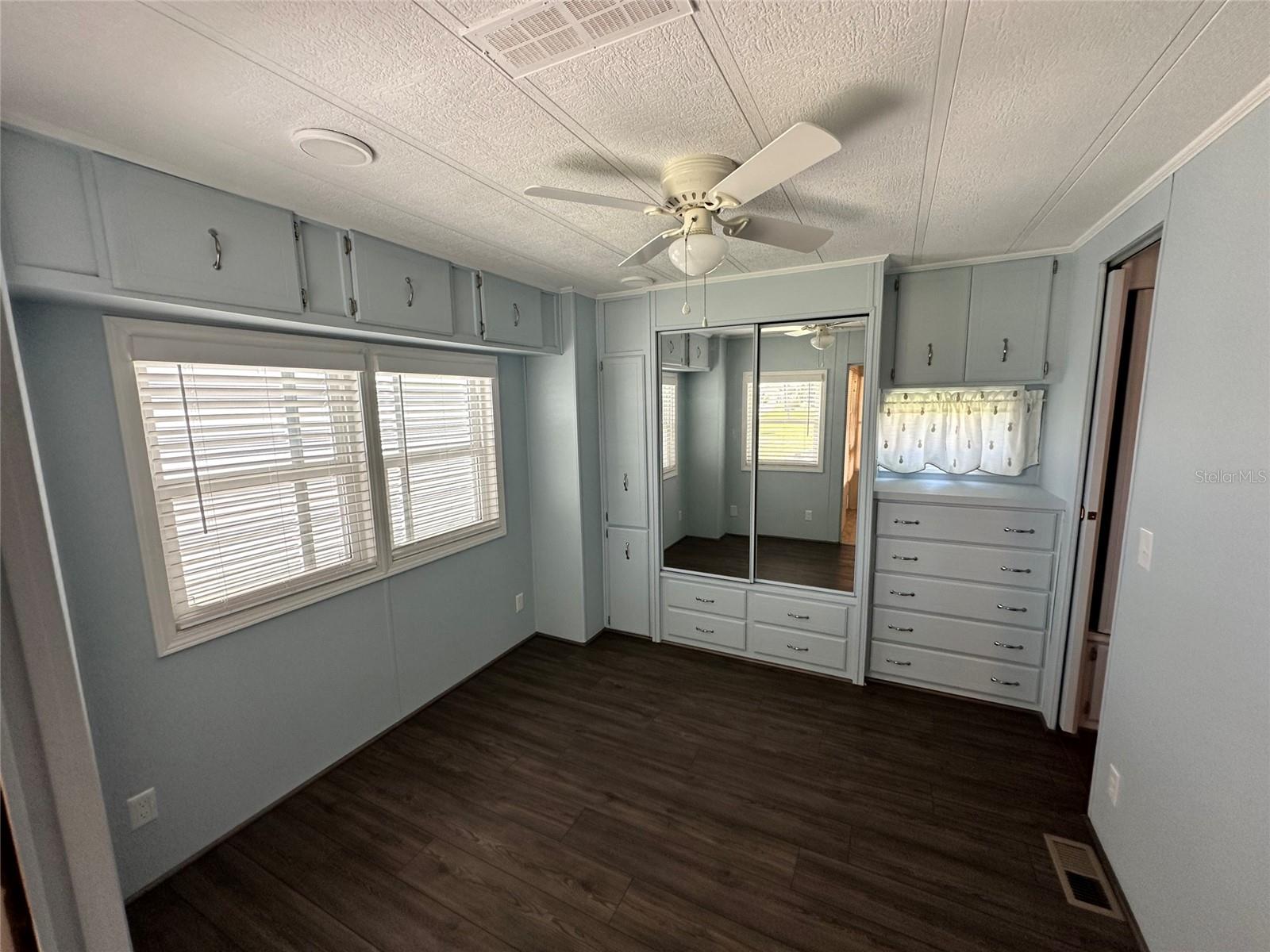 KINGS GATE SEC I - Residential