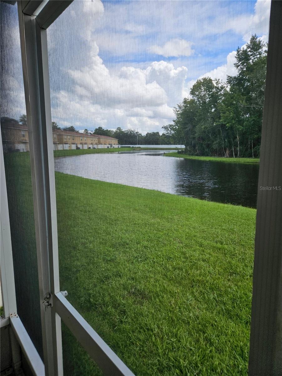 EDGEWATER AT GRAND OAKS PH 01 - Residential Lease