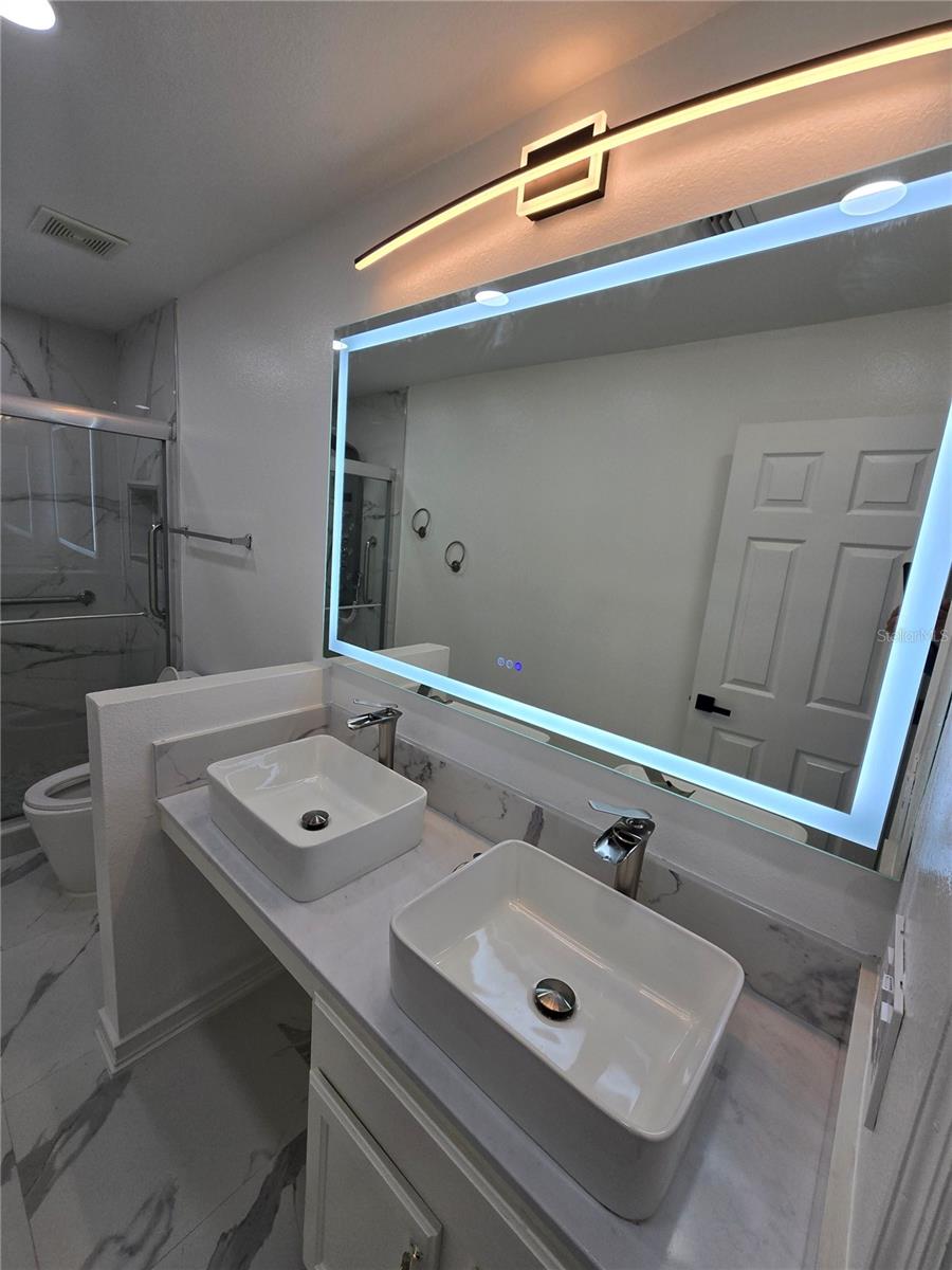 EDGEWATER AT GRAND OAKS PH 01 - Residential Lease