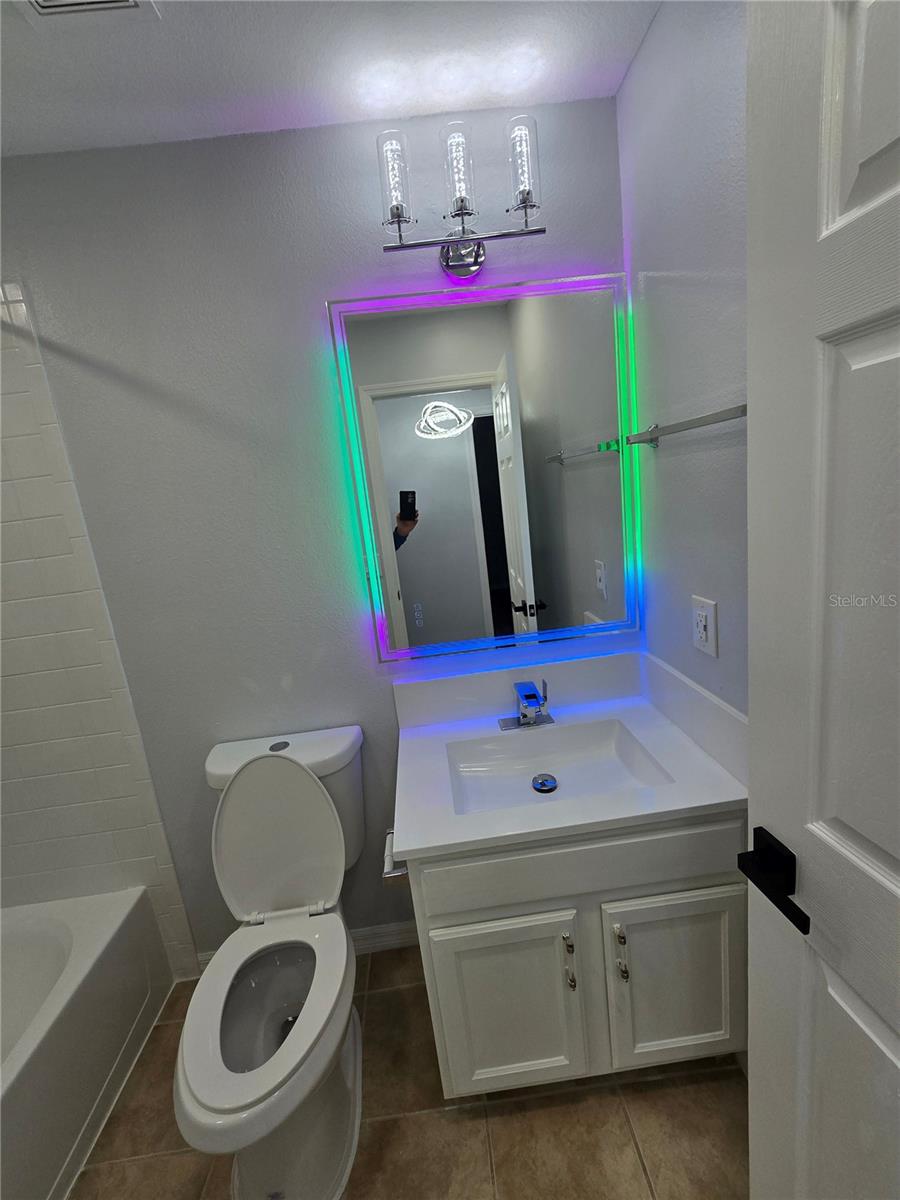 EDGEWATER AT GRAND OAKS PH 01 - Residential Lease