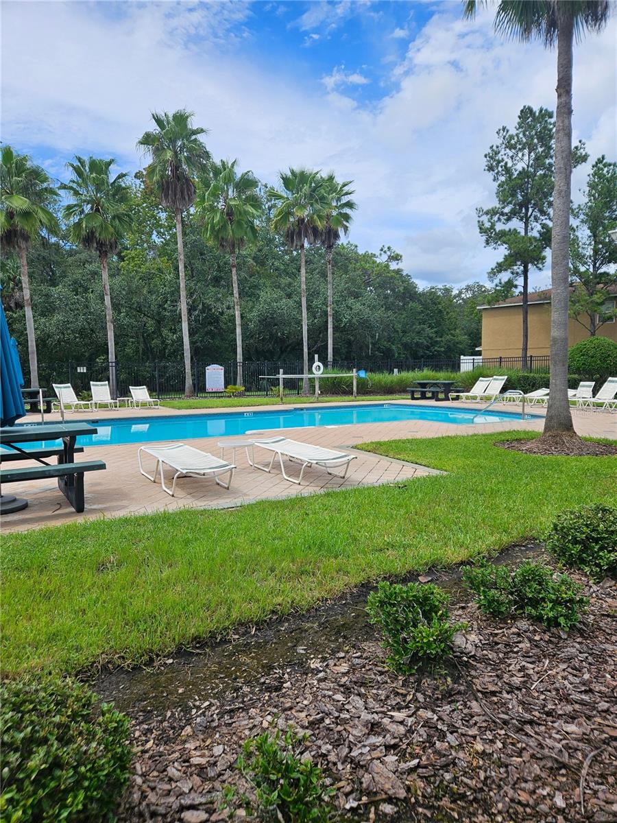 EDGEWATER AT GRAND OAKS PH 01 - Residential Lease