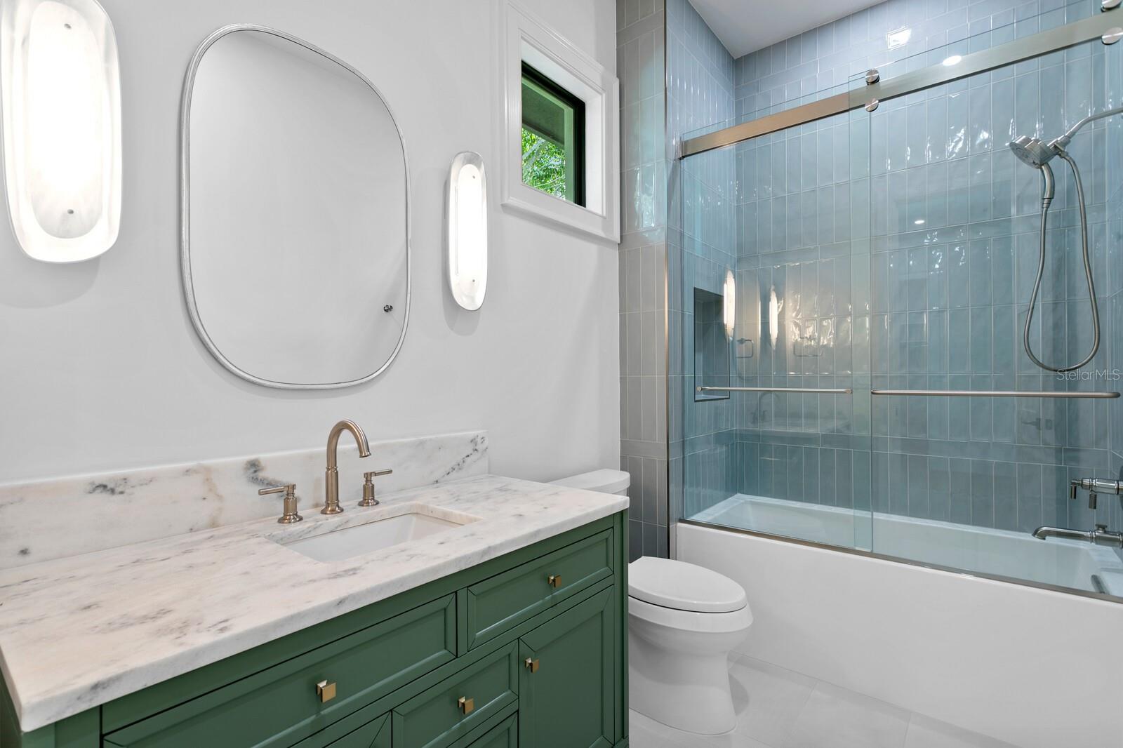 BAYSHORE ESTATES 4 - Residential