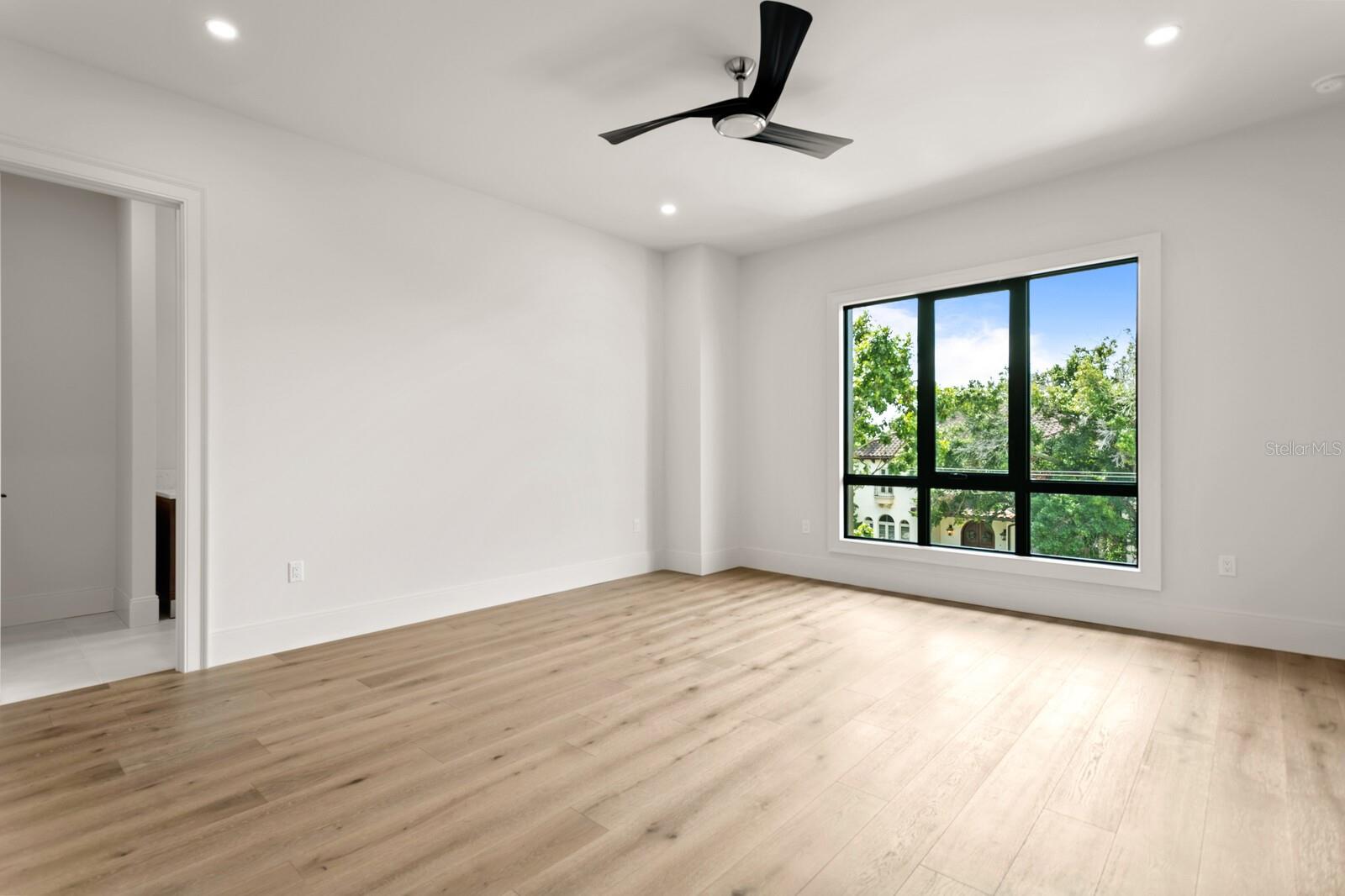 BAYSHORE ESTATES 4 - Residential