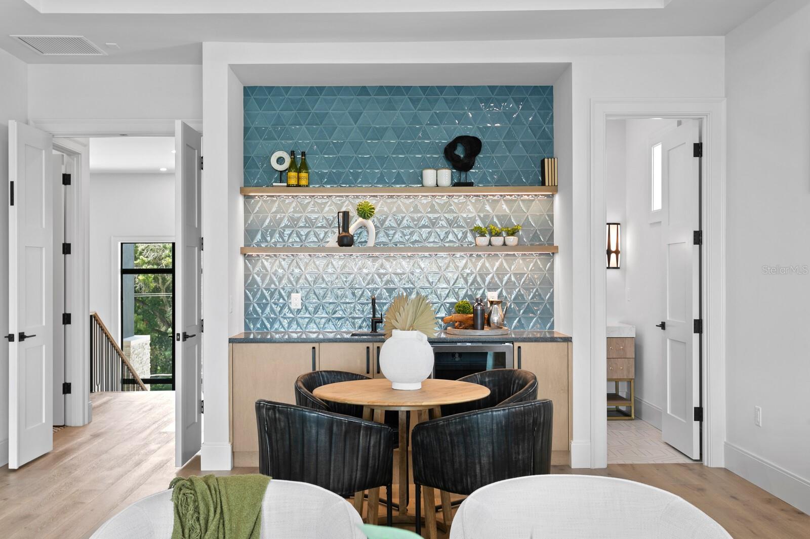 BAYSHORE ESTATES 4 - Residential