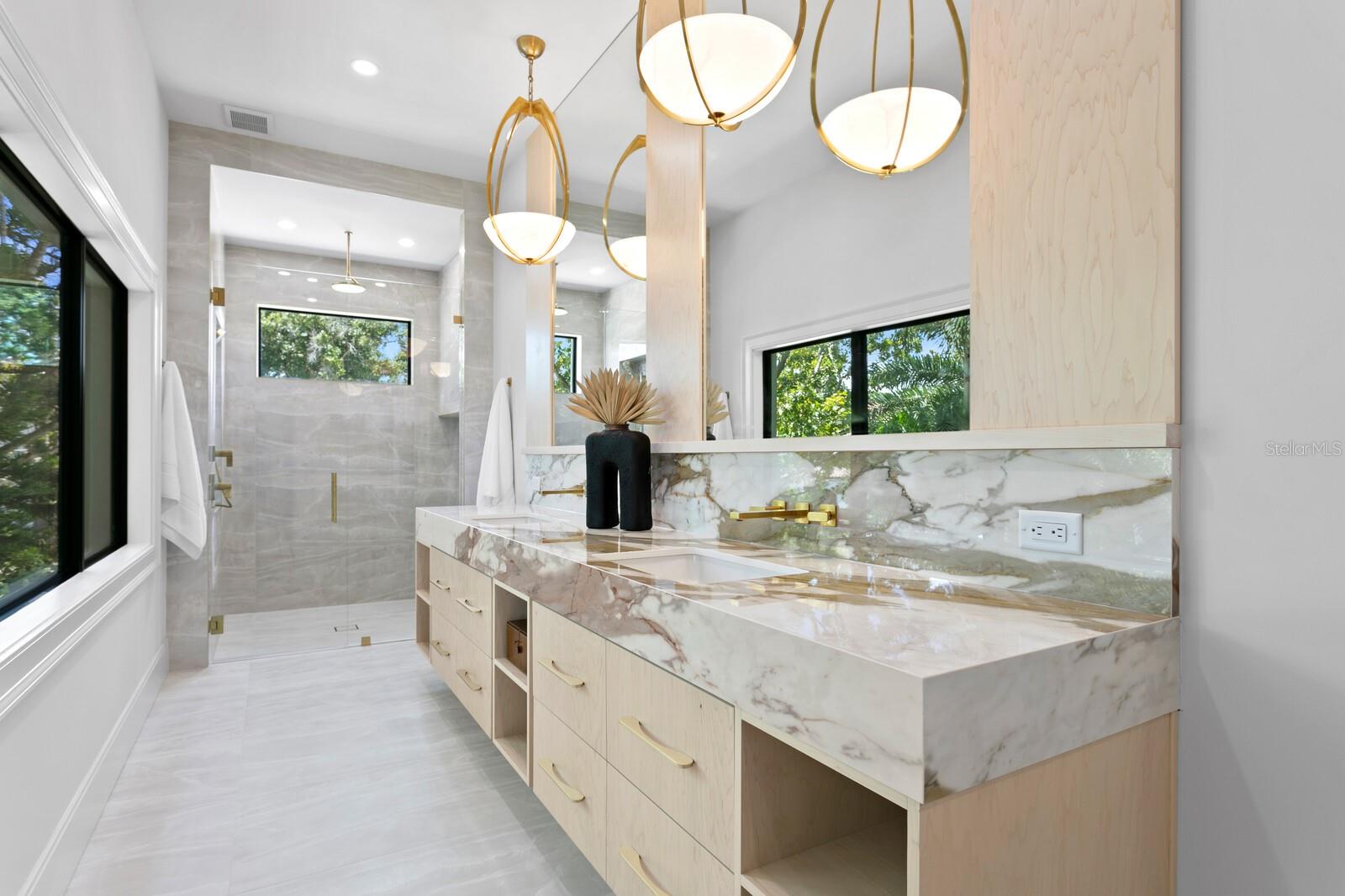 BAYSHORE ESTATES 4 - Residential